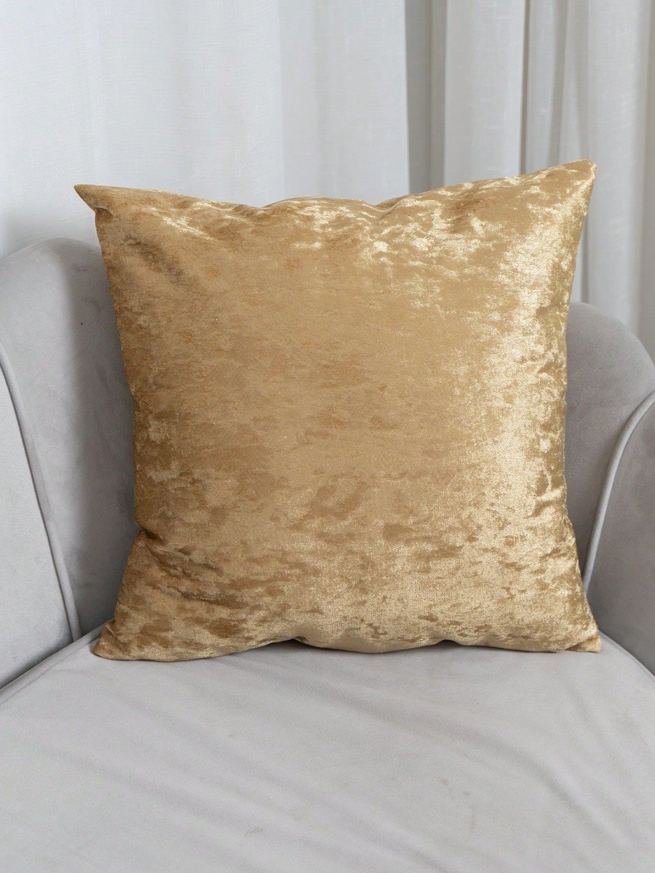 1pc Double-Sided Golden Flannel Snowflake Pattern Pillowcase Suitable For Living Room And Bedroom, Home Decor