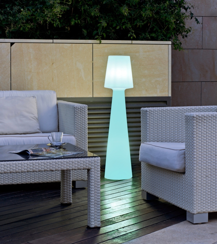 43'' Battery Powered Integrated LED Color Changing Outdoor Floor Lamp