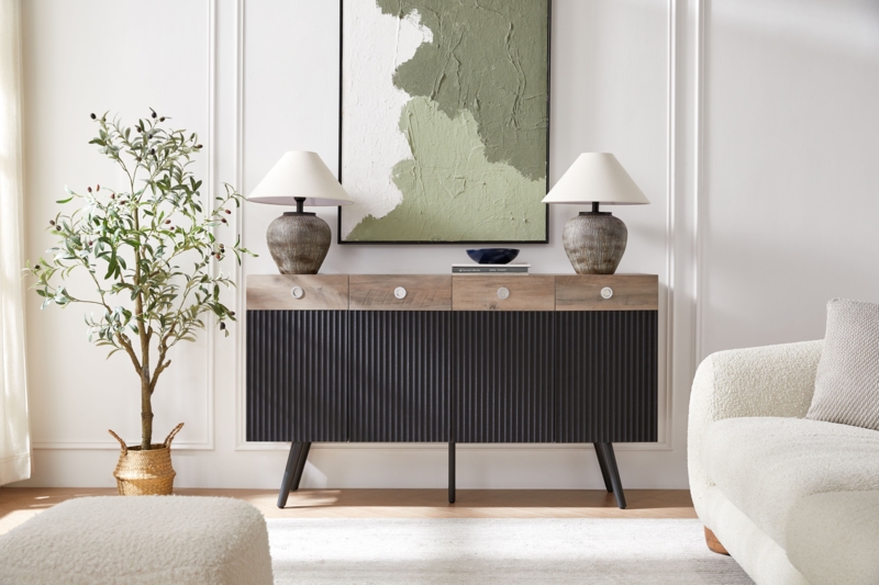 Bergsteinn Bar Cabinet