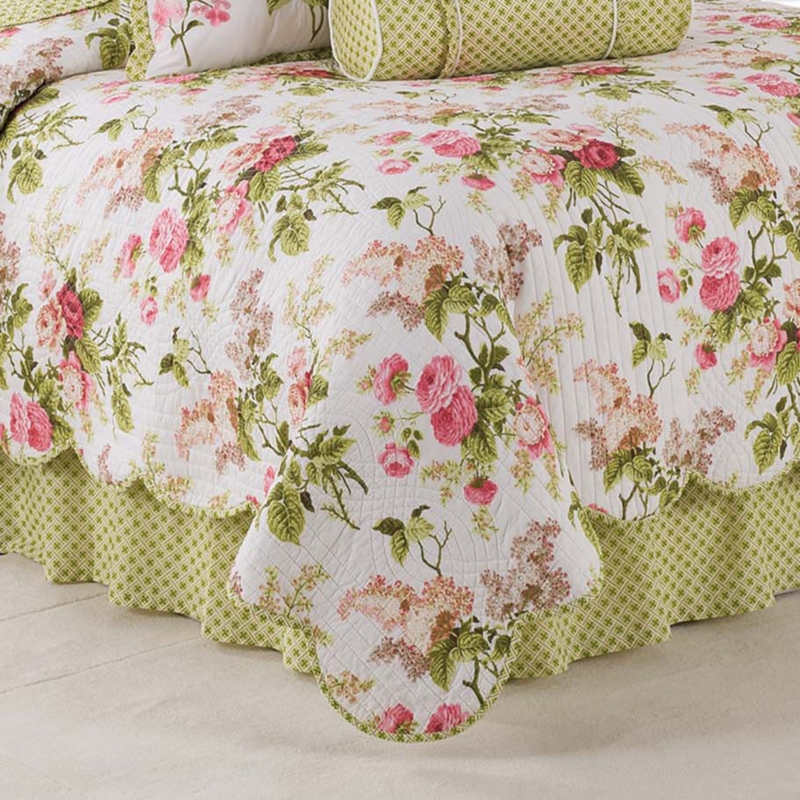 Emmas Garden Reversible Quilt Set