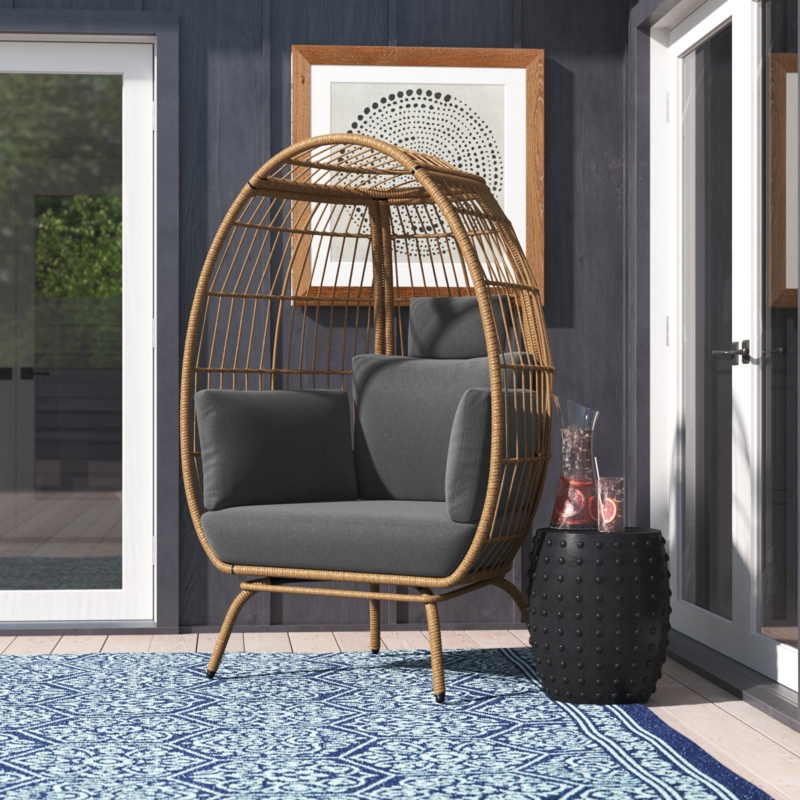 Febe Outdoor Chair with Stand