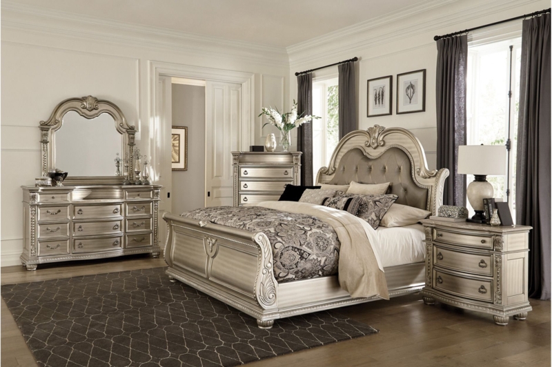 Keara Faux Leather Upholstered Sleigh Bedroom Set 4&1