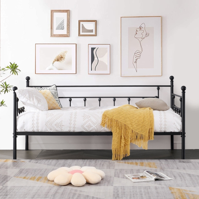 Korecky Daybed