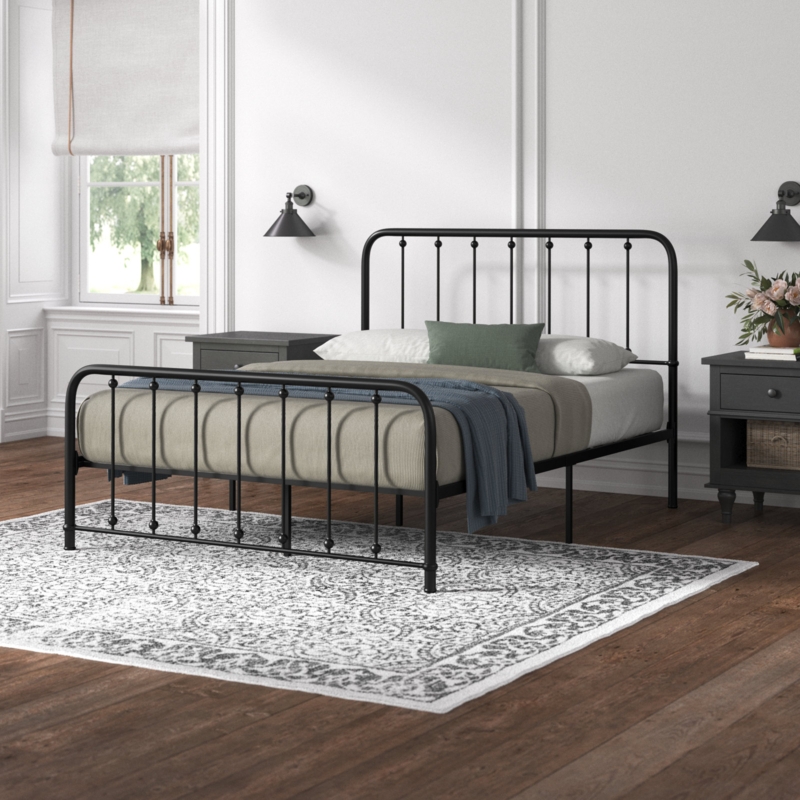 Maddie Metal Spindle Bed