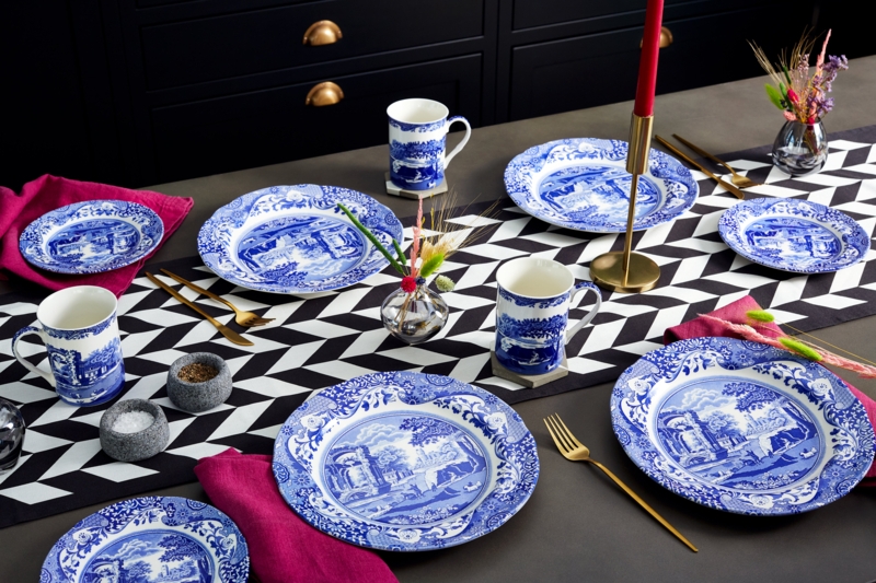 Spode Blue Italian 12-Pc Set W Mug