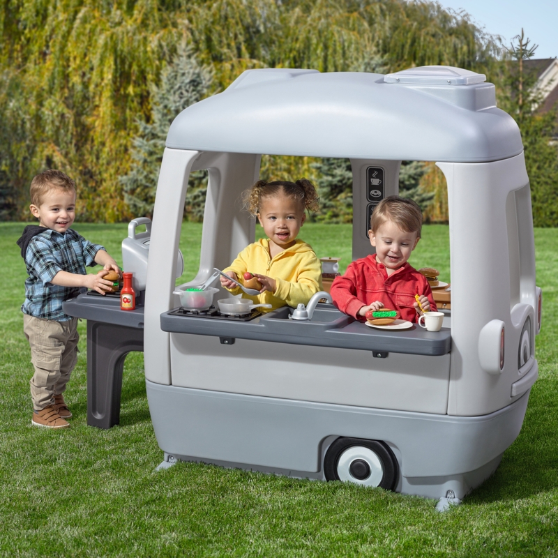 Step2 Adventure Camper and Plastic Toddler Playhouse