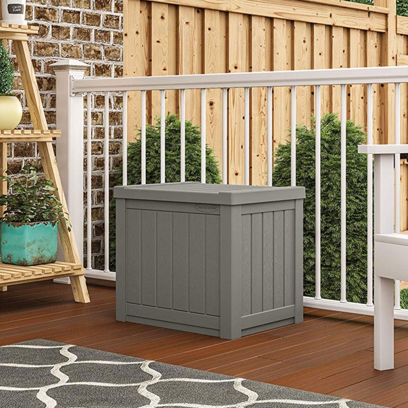 Suncast 22 Gallons Water Resistant Deck Box