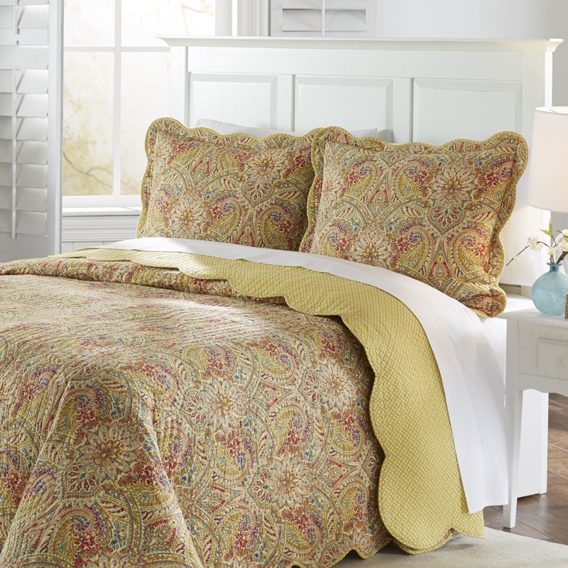 Swept Away 3 Piece Bedspread Set