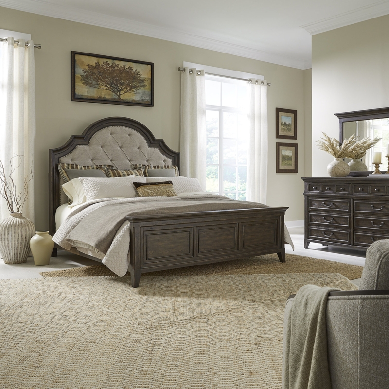 Arianni Queen Uph Bed, Dresser & Mirror