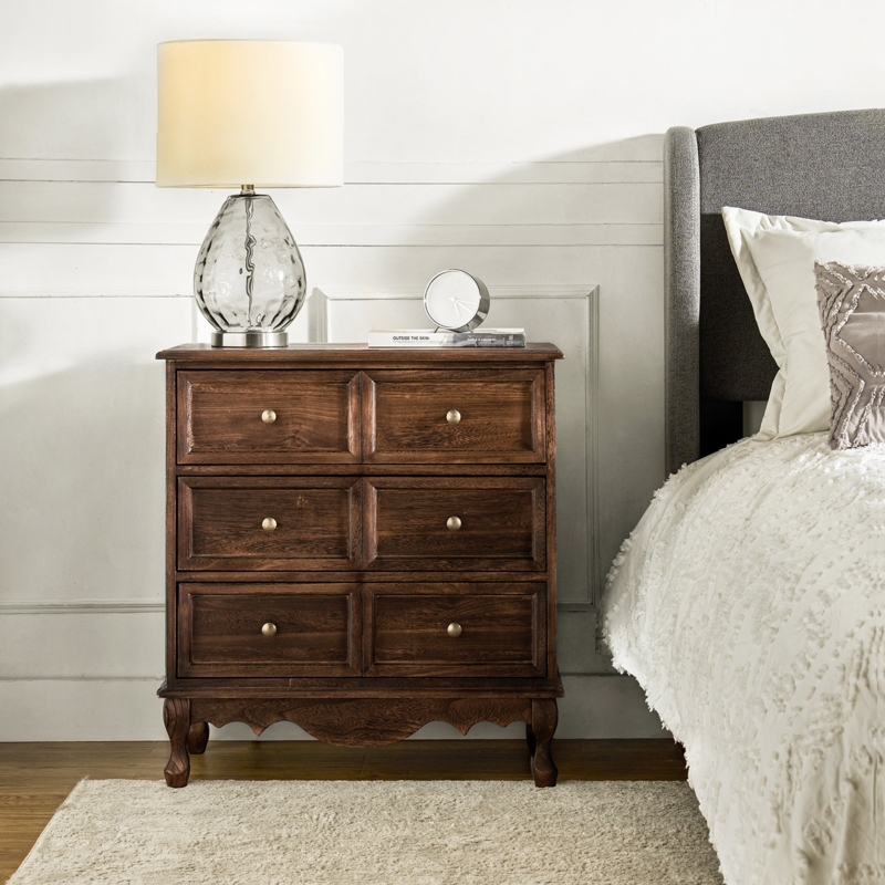 Arshaun Traditional Solid Wood Accent Chest with Charging Station