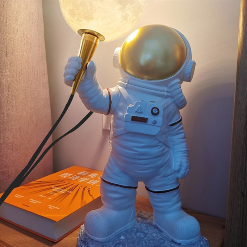 Astronaut Table Lamp