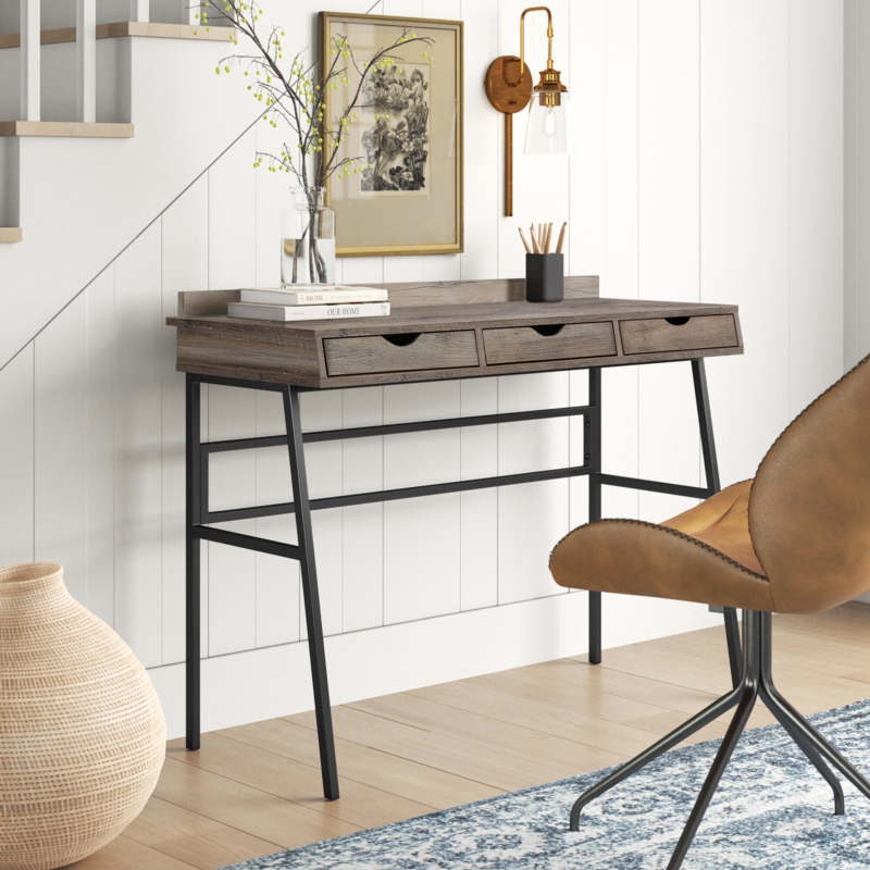 Canal Desk