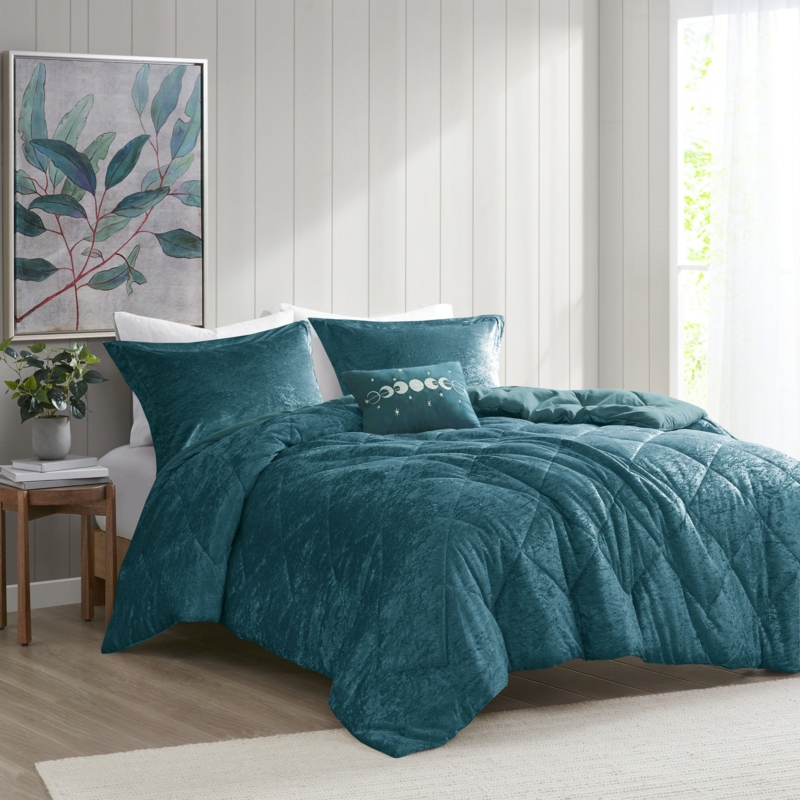 Felicia Crushed Velvet Comforter Set with Throw Pillow