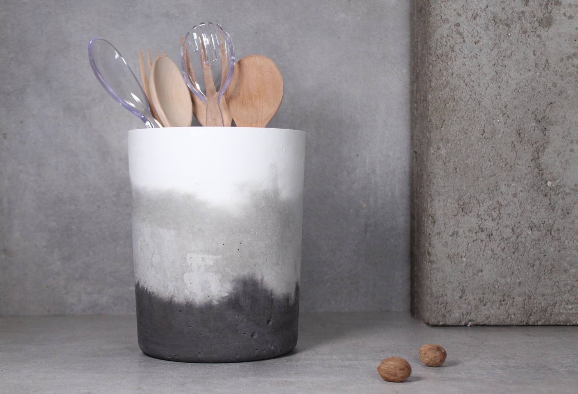 Flowing concrete utensil | Large concrete utensil | Modern industrial kitchen | Scandinavian utensil pot