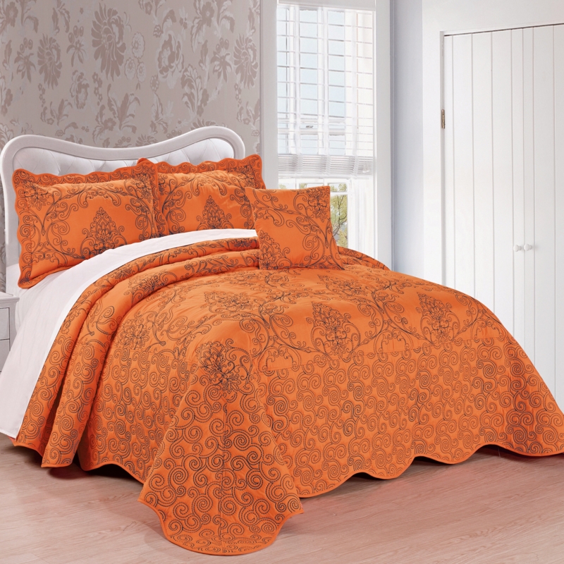 Lucinda Microfiber Traditional Oversized 4 Piece Quilt Set