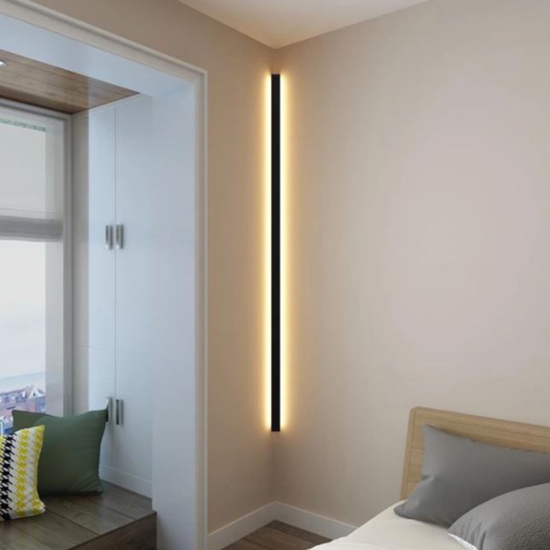 Minimalist Linear Wall Lamp/Black + Plug