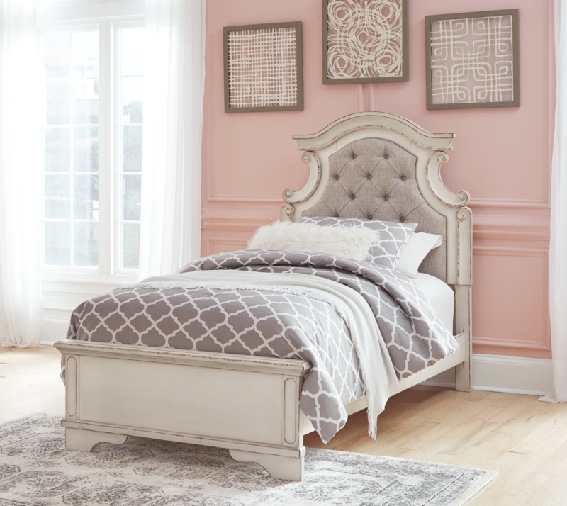 Mohn Upholstered Standard Bed