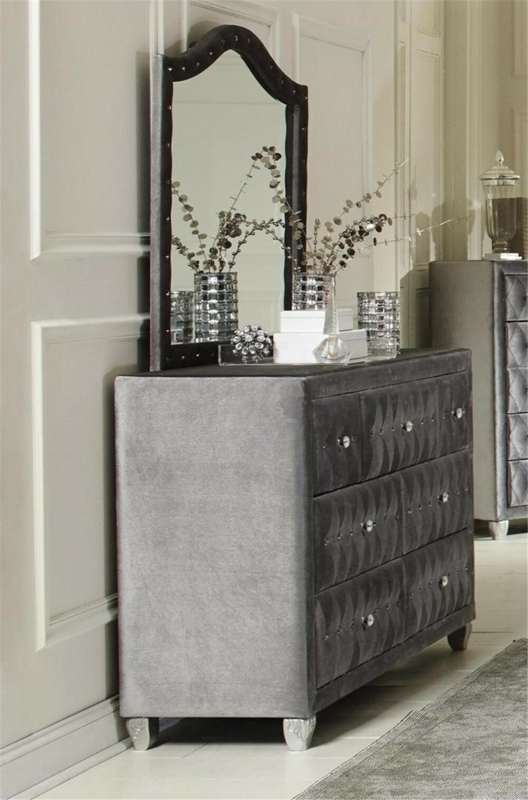 Pfaff 7 - Drawer Dresser with Mirror