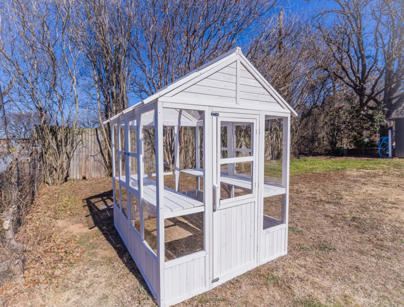 Superior Hobby Greenhouse