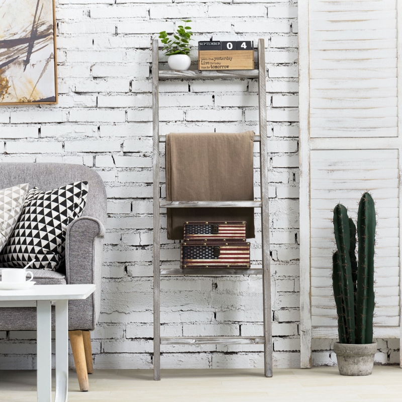 Wall-Leaning Wood 4.5 ft Blanket Ladder