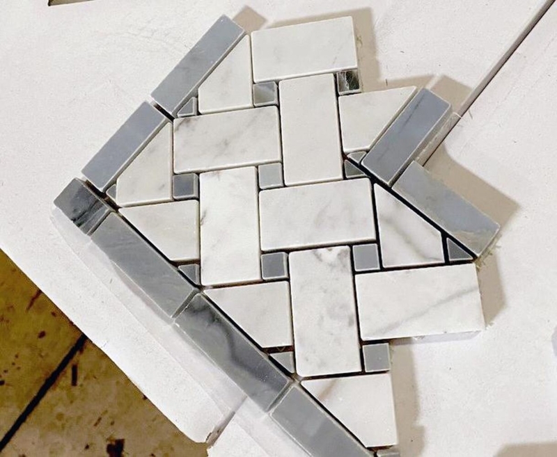 White Carrara Basket Weave Border Corner with Blue/Gray Dots Marble Look Wall Border