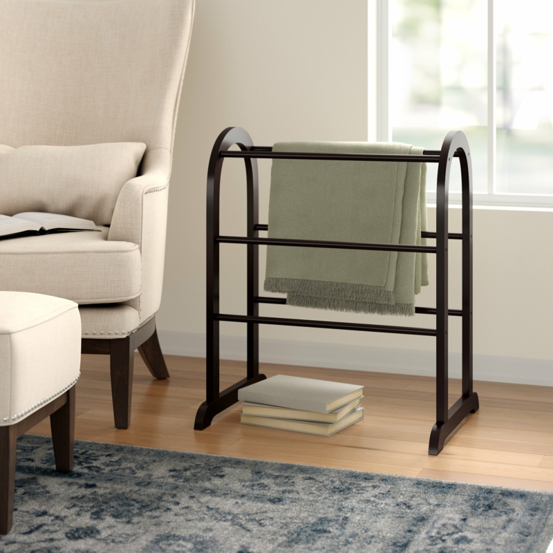 Willcox Quilt Rack