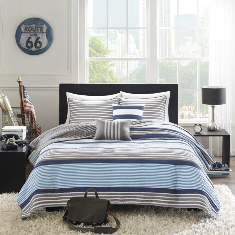Zielinski Modern & Contemporary Striped Coverlet Set