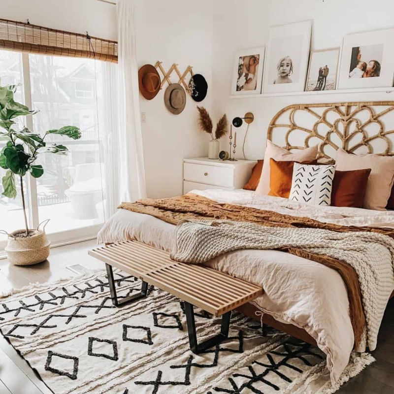 Cozy Boho Bedroom with Natural Textures and Accents
