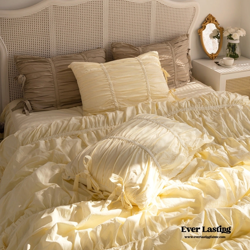 Cozy Cream Ruffle Bedding Set with Accent Pillows
