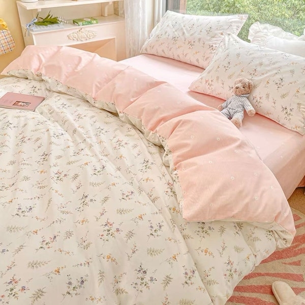 Cozy Pastel Floral Bedding Set for Relaxing Bedroom