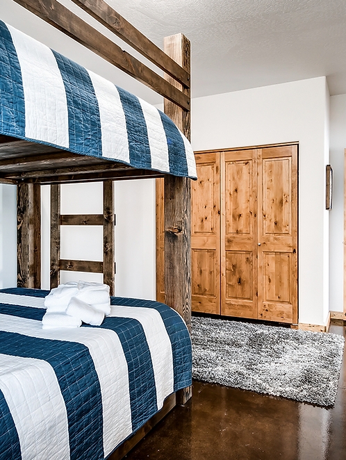Cozy Rustic Bedroom with King Size Bunk Beds