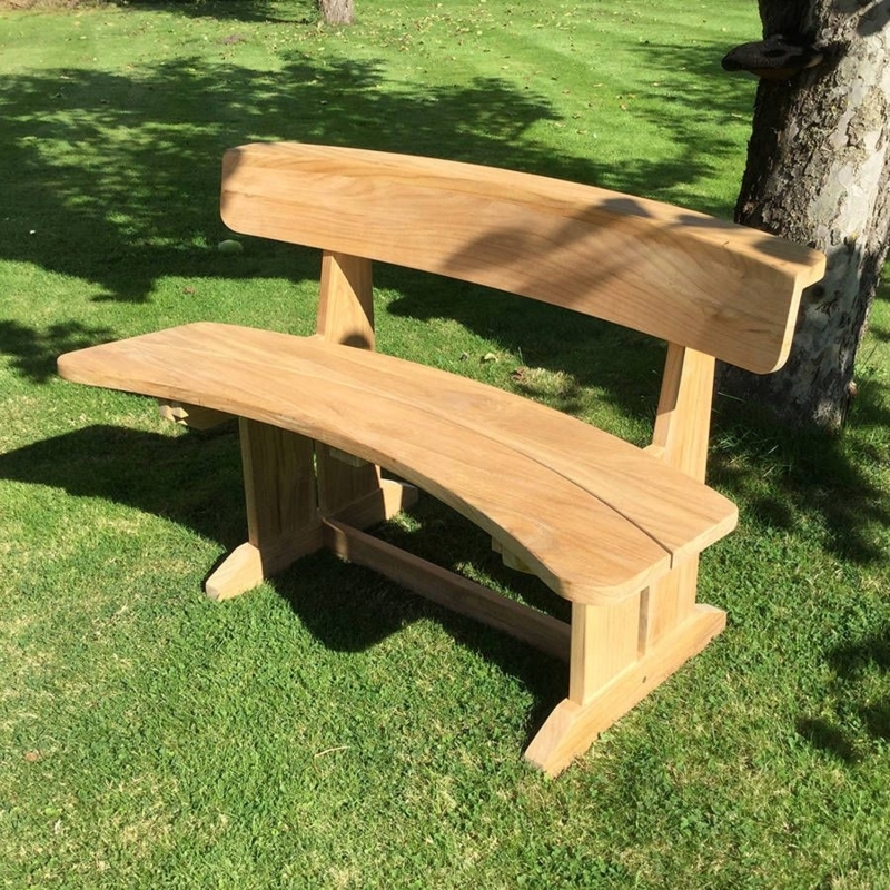 Creating Your Dream Garden With Curved Teak Benches - Garden Design