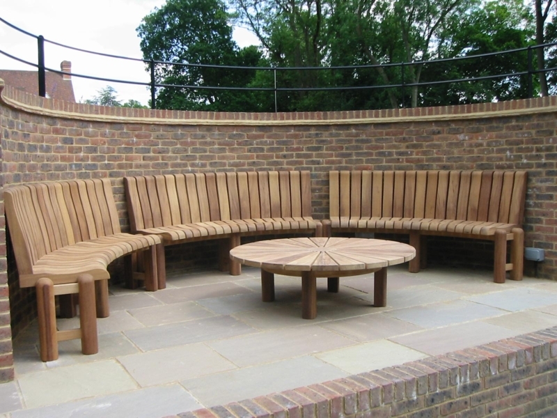 Curved Wooden Garden Benches with Round Table