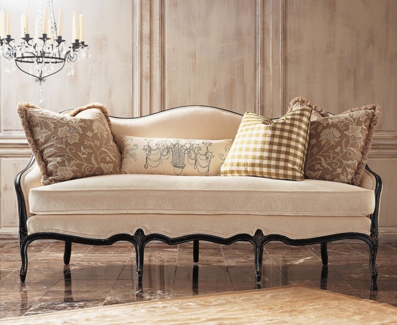 Elegant Camelback Sofa with Classic Cushion Styling
