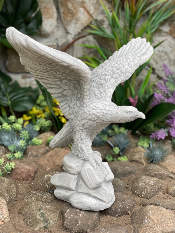 Elegant Concrete Eagle Garden Statue Sculpture