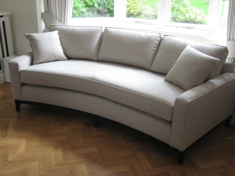 Elegant Curved Sofa Couch for Modern Living Rooms