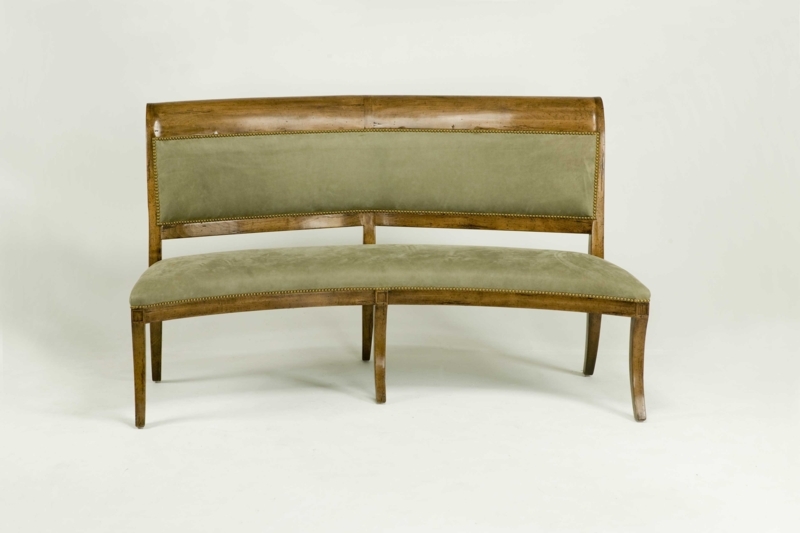 Elegant Curved Wooden Dining Room Bench