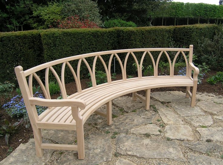 Elegant Curved Wooden Garden Bench for Outdoor Spaces