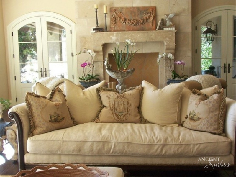 Elegant French Country Living Room Sofa Design Ideas