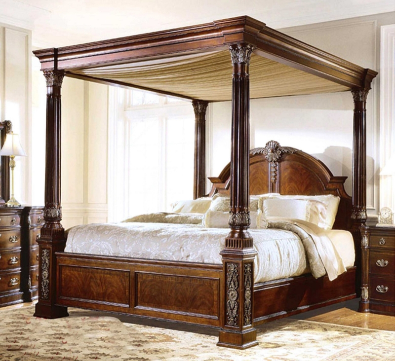 Elegant King Size Four Poster Bed Design