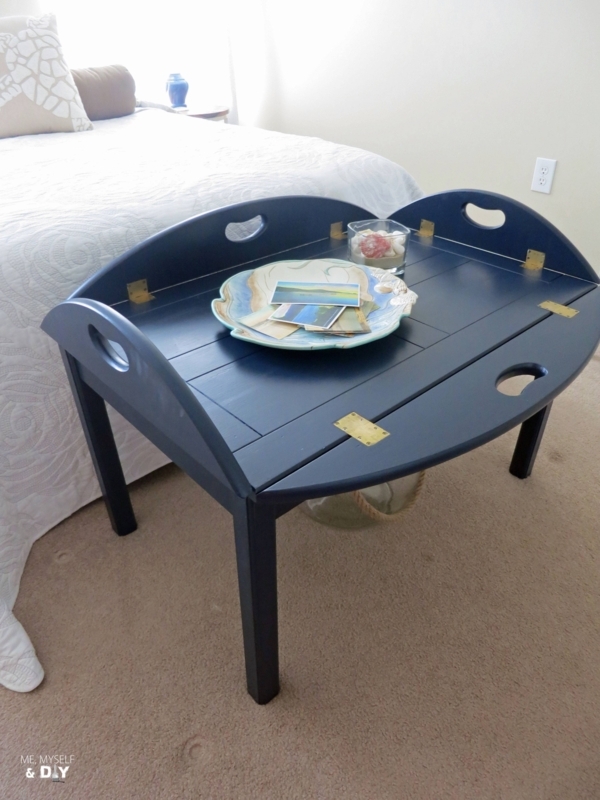 Elegant Navy Blue Coffee Table with Tray Design