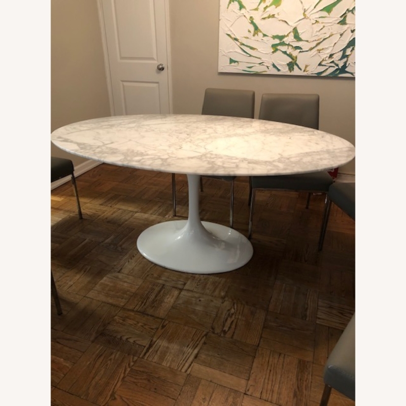 Elegant Oval Marble Dining Table with Pedestal Base