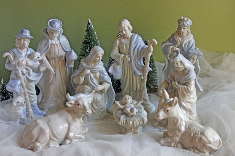 Elegant Porcelain Nativity Set Holiday Decor