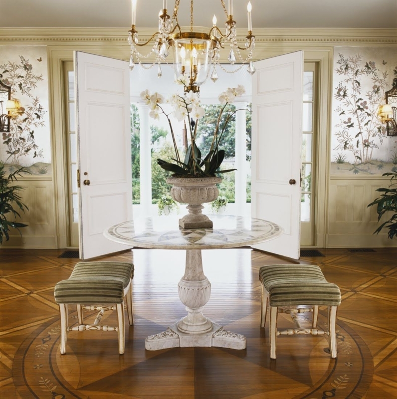 Elegant Round Marble Table for Grand Entryway