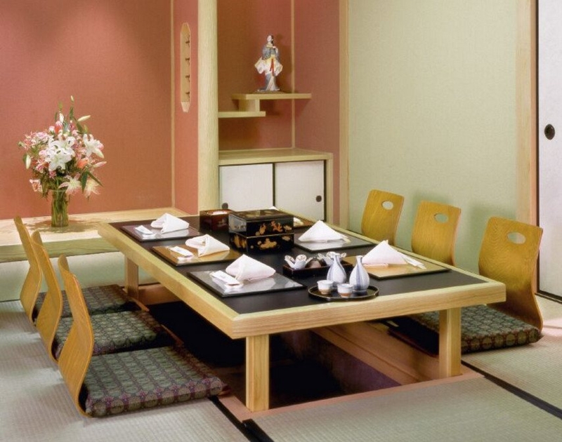 Elegant Traditional Japanese Dining Table Setup