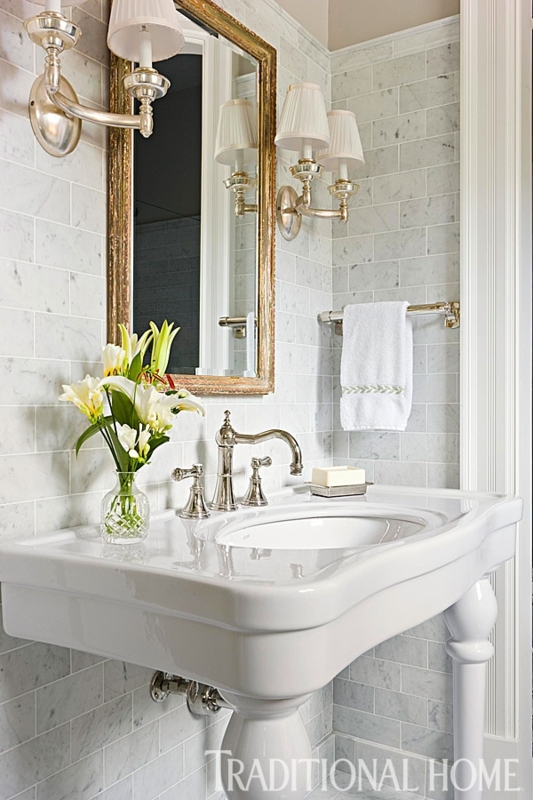 Elegant Vintage Bathroom Mirror with Pedestal Sink