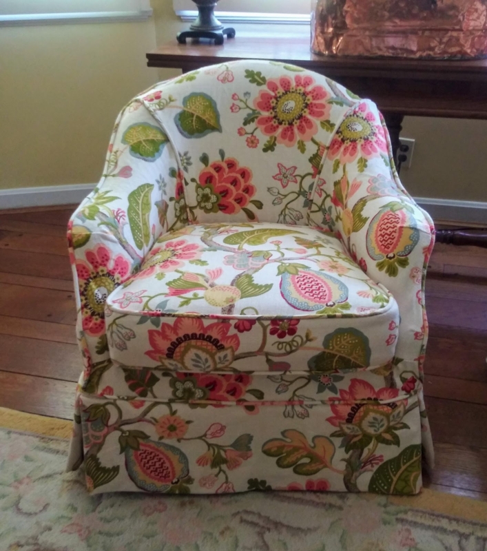 Floral Pattern Slipcovered Barrel Chair Design