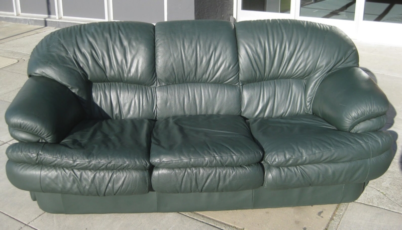 Forest Green Leather Sofa for Cozy Living Rooms
