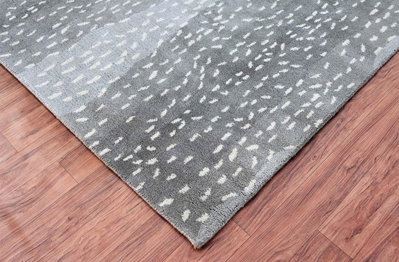 Gray Antelope Print Hand-Tufted Wool Rug