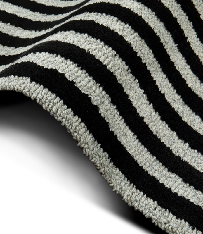 Hand-Tufted Black and White Geometric Wool Rug